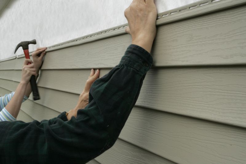 Seam Repair on Vinyl Siding